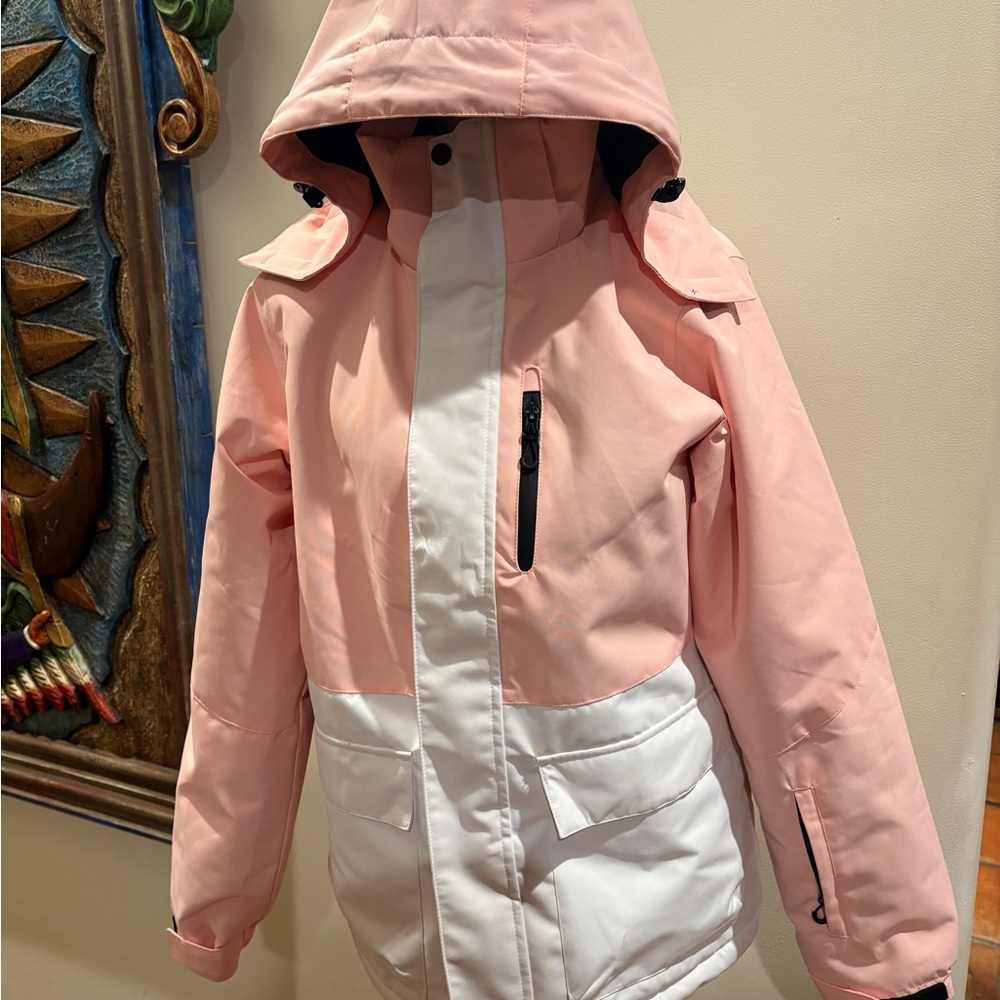 Yeefine Medium New Without Tag Pink and White Waterproof Snowboard Jacket